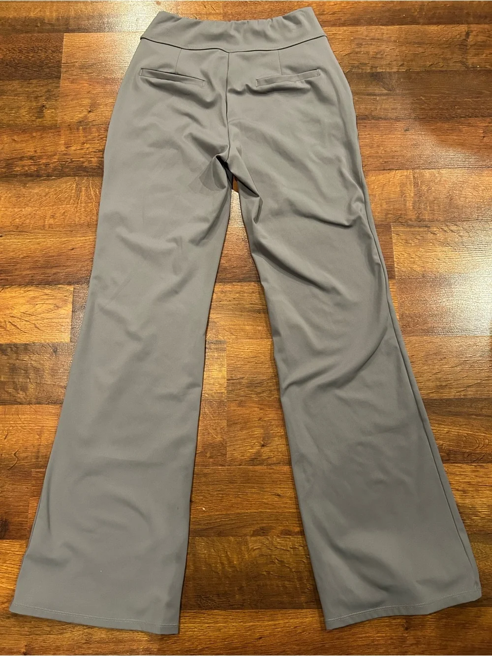 Halara High Waisted Flare Leg Yoga Pants with Pockets Gray Small Tall - Picture 6 of 6